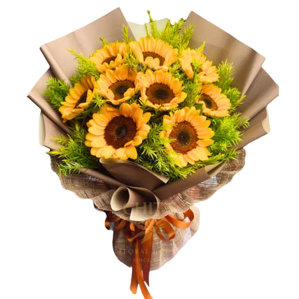 golden-harvest-10-sunflowers-arrangement