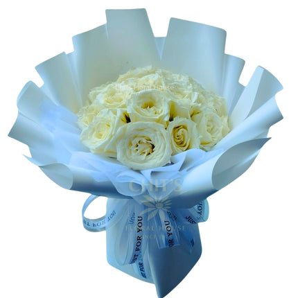 18 large-budded local white roses