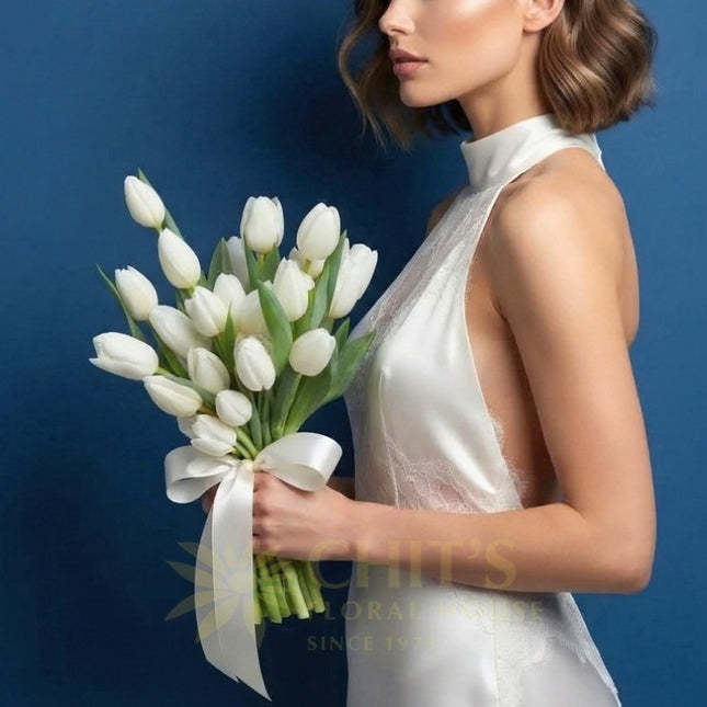 ivory-tulip-bridal-bouquet-weddingchitsfloralhousemodel