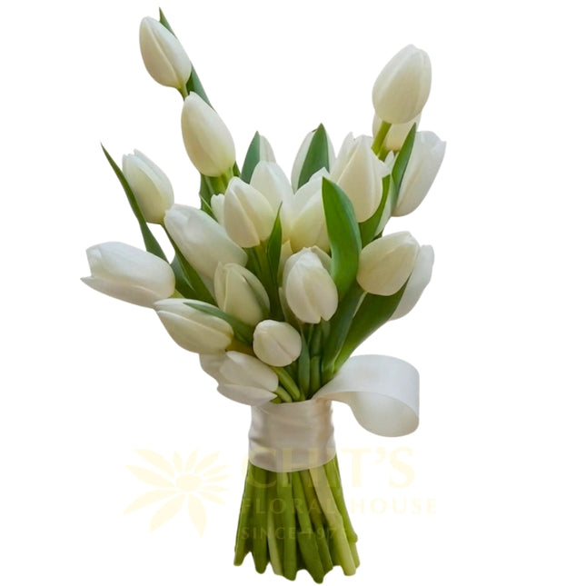 ivory-tulip-bridal-bouquet-weddingchitsfloralhouseview